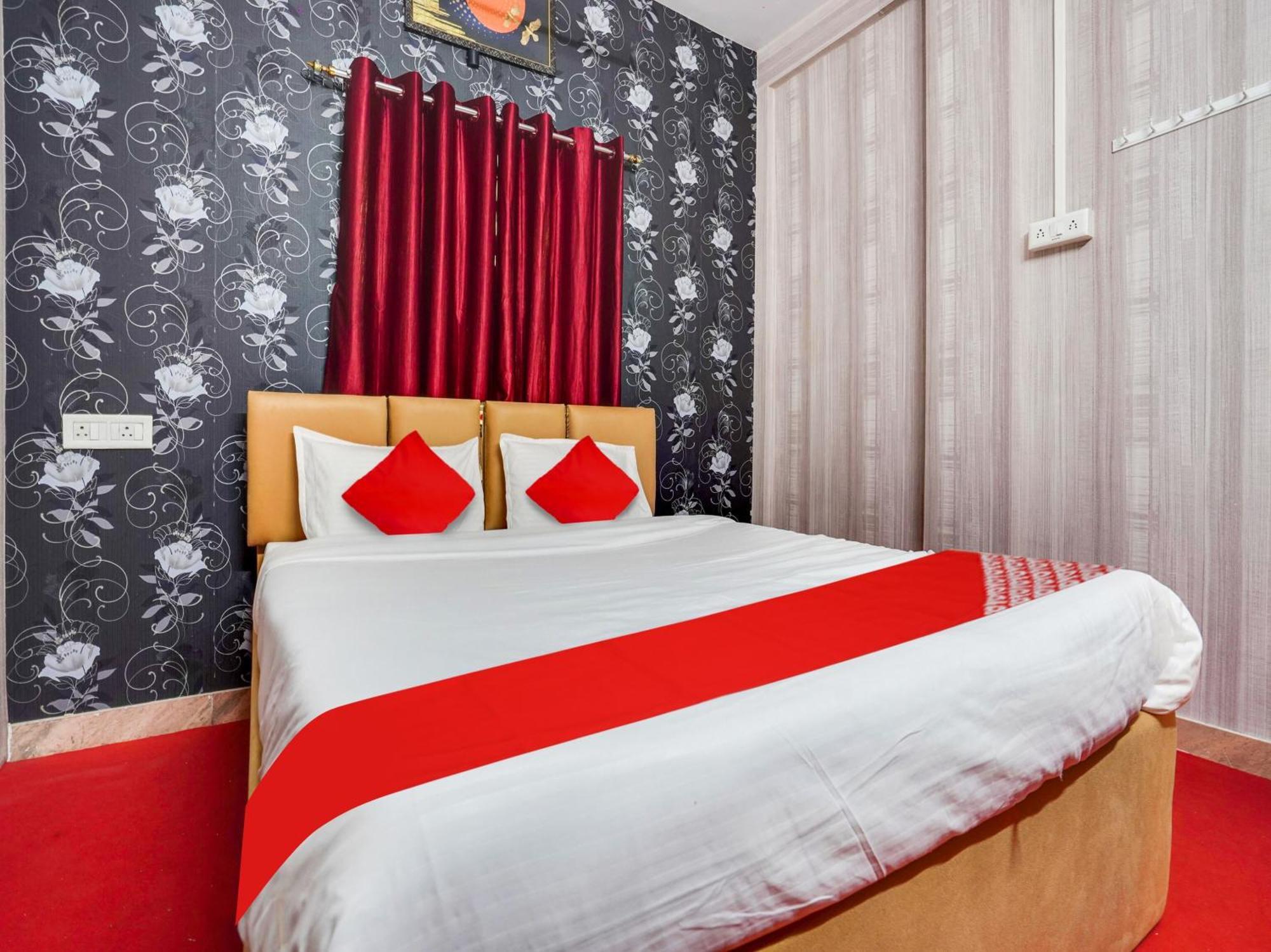 Hotel Royal Villa Inn Sakardarā Extérieur photo