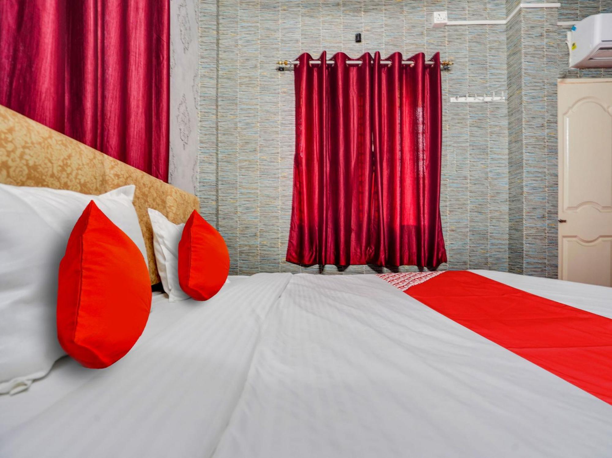 Hotel Royal Villa Inn Sakardarā Extérieur photo